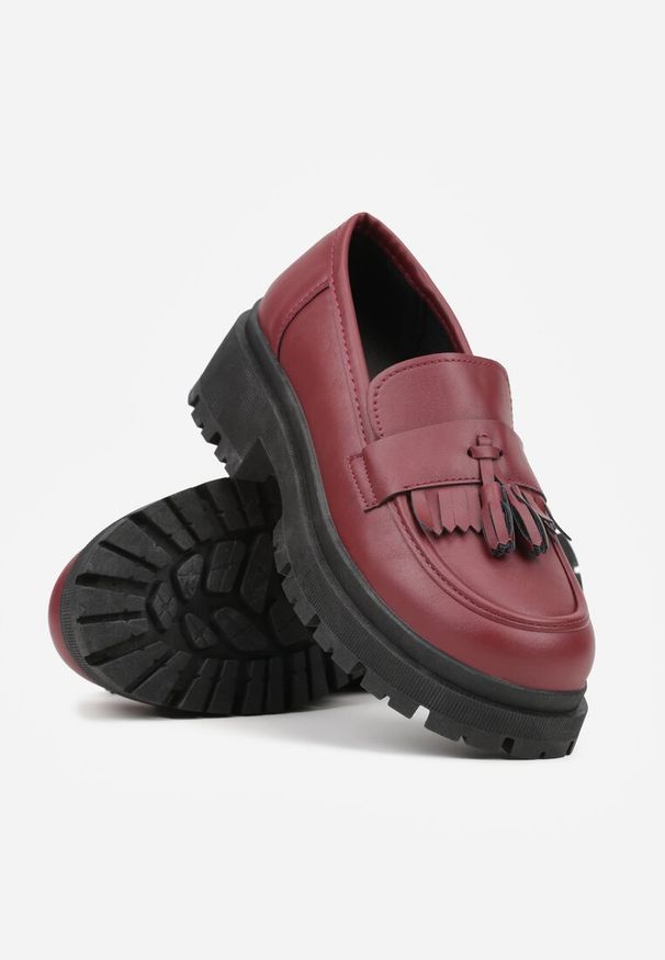 Born2be - Bordowe Mokasyny na Grubej Podeszwie z Frędzlami Sewolia. Kolor: czerwony. Materiał: jeans