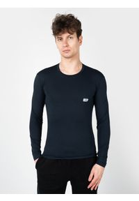 Emporio Armani Longsleeve | 1110233-F512 | Mężczyzna | Granatowy. Okazja: na co dzień. Kolor: niebieski. Materiał: elastan, bawełna. Długość rękawa: długi rękaw. Wzór: nadruk. Styl: casual, elegancki