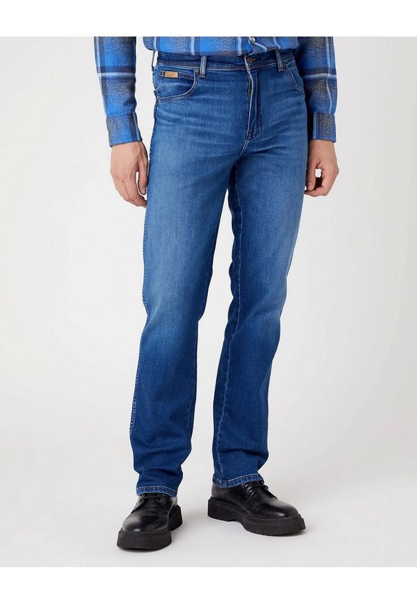 Wrangler - WRANGLER TEXAS MĘSKIE SPODNIE JEANSOWE HEARTBREAKER W121YI23A