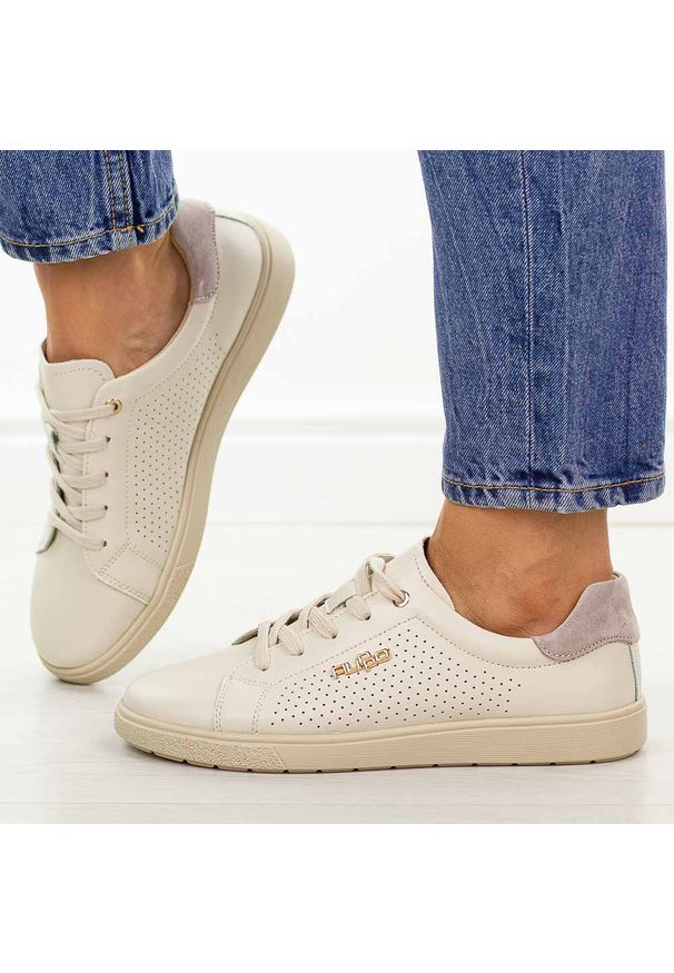 Beżowe skórzane półbuty damskie Filippo Dp6738/26. Okazja: na spacer, na co dzień. Zapięcie: sznurówki. Kolor: beżowy. Materiał: skóra. Sezon: wiosna, lato. Styl: casual, elegancki, klasyczny