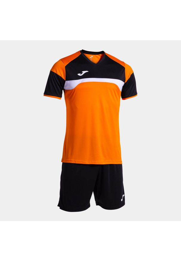 Zestaw koszulka i spodenki Joma Danubio III. Kolor: wielokolorowy, biały, czarny, pomarańczowy. Sport: piłka nożna, fitness