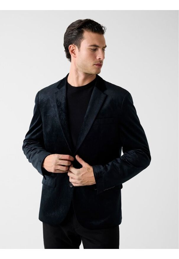 Guess Kurtka przejściowa 180893 Czarny Classic Fit. Kolor: czarny