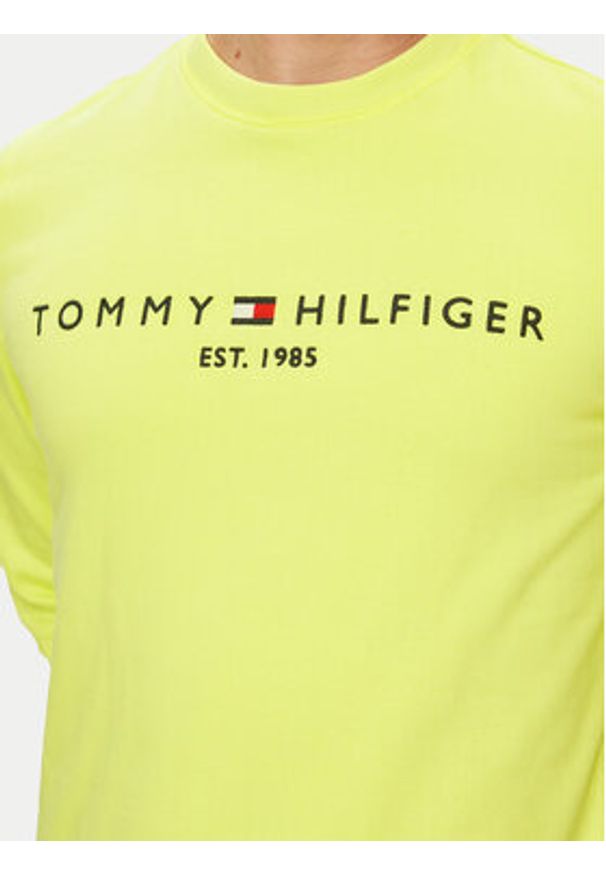 TOMMY HILFIGER - Tommy Hilfiger Bluza Logo MW0MW11596 Żółty Regular Fit. Kolor: żółty. Materiał: bawełna, syntetyk