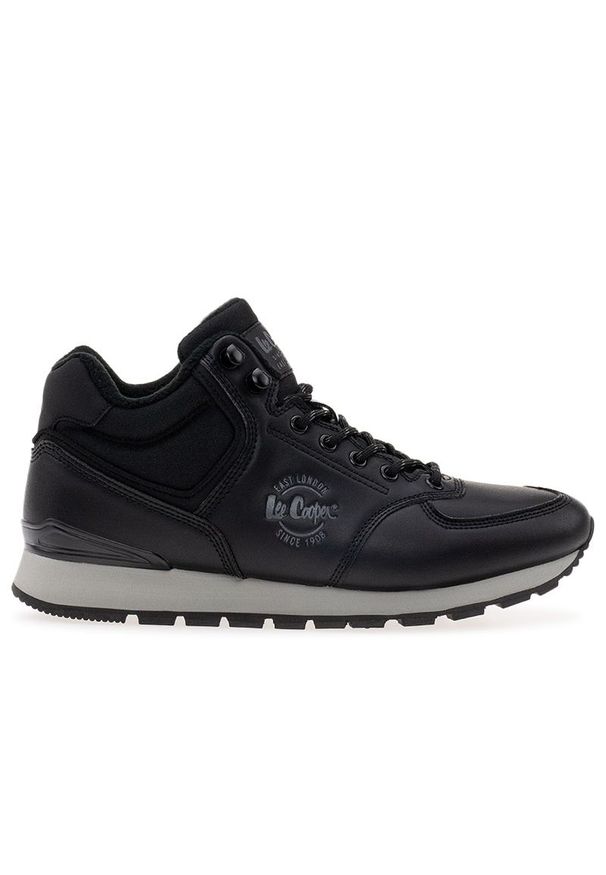 Buty Lee Cooper LCJ-23-31-3060M - czarne. Zapięcie: sznurówki. Kolor: czarny. Materiał: materiał, syntetyk, guma. Szerokość cholewki: normalna
