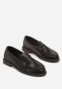 Renee - Czarne Mokasyny Vices z Marszczeniem i Wkładką ze Skóry Naturalnej Mestia. Okazja: na co dzień. Kolor: czarny. Materiał: skóra. Styl: klasyczny, casual, elegancki #3