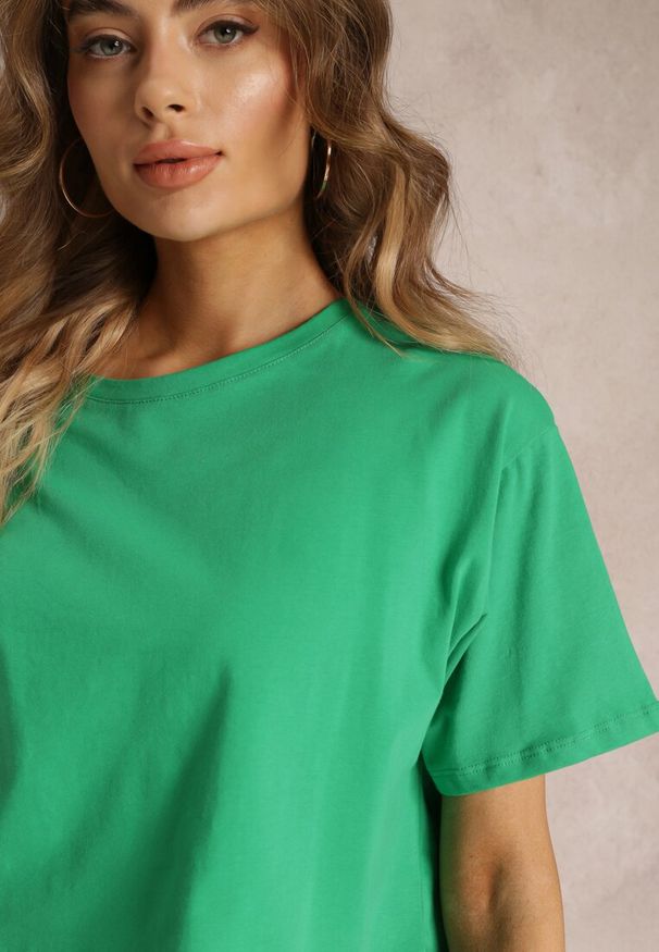 Renee - Zielony T-shirt o Fasonie Cropped Oversize Brighta. Okazja: na co dzień. Kolor: zielony. Styl: elegancki, casual