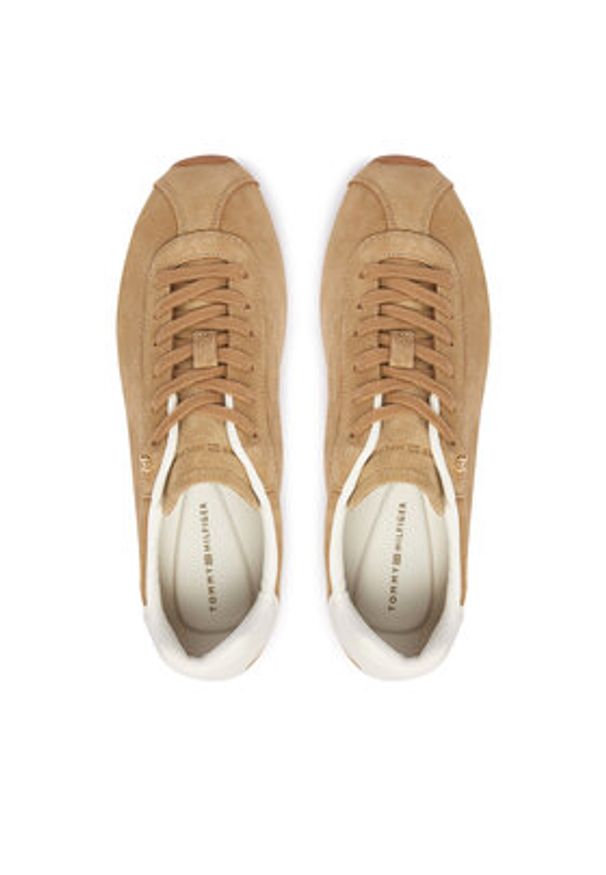 TOMMY HILFIGER - Tommy Hilfiger Sneakersy Th Bella Low Runner Suede FW0FW09189 Beżowy. Kolor: beżowy. Materiał: skóra, zamsz