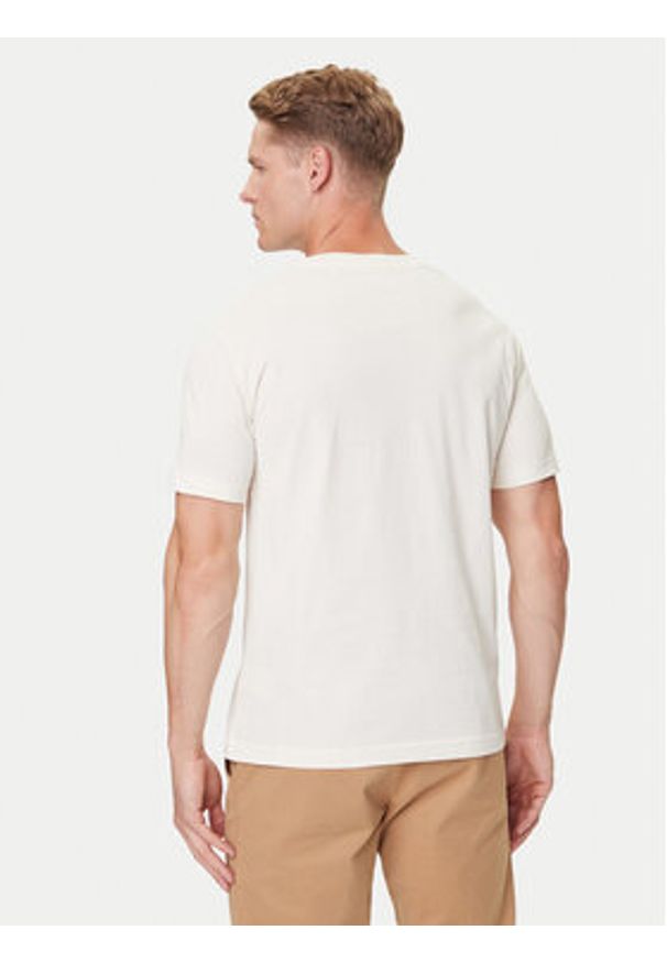 GANT - Gant T-Shirt 2003341 Écru Regular Fit. Materiał: bawełna
