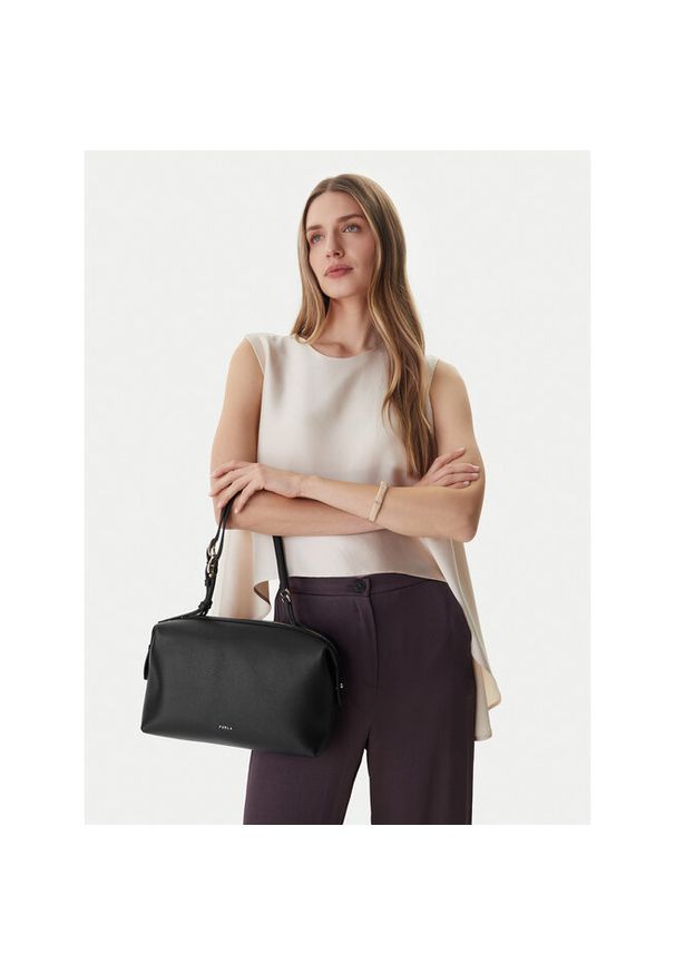 Torebka Furla. Kolor: czarny