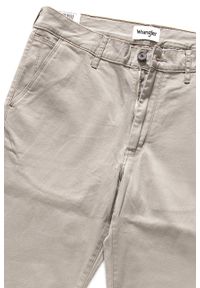 Wrangler - WRANGLER SPODNIE MĘSKIE CHINO VINTAGE KHAKI W16LR3334. Kolor: brązowy. Styl: vintage #5