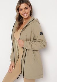 Born2be - Jasnozielona Kurtka Parka z Kapturem Mesovera. Typ kołnierza: kaptur. Kolor: zielony #7