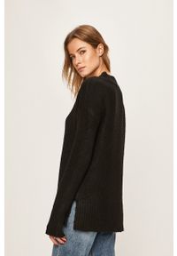 Vero Moda - Sweter. Kolor: czarny. Materiał: dzianina. Wzór: gładki