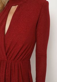 Born2be - Bordowa Koktajlowa Sukienka z Metaliczną Nicią Mianella. Kolor: czerwony. Długość rękawa: długi rękaw. Wzór: aplikacja. Styl: wizytowy #3