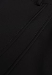 Born2be - Czarne Eleganckie Spódnico-Szorty z Wysokim Stanem o Asymetrycznym Kroju Tinalina. Okazja: na co dzień, do pracy, na imprezę. Stan: podwyższony. Kolor: czarny. Długość: krótkie. Styl: elegancki #2