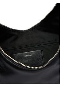 Calvin Klein Torebka Buckle Convertible Hobo Bag LV04F3446G Czarny. Kolor: czarny. Materiał: skórzane #4
