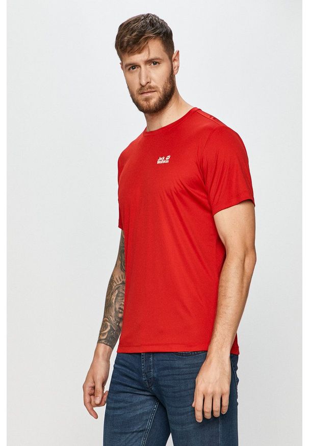 Jack Wolfskin - T-shirt. Okazja: na co dzień. Kolor: czerwony. Materiał: dzianina. Styl: casual