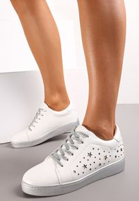 Renee - Biało-Srebrne Sneakersy Sznurowane na Grubej Podeszwie Nensa. Okazja: na co dzień. Kolor: biały #3