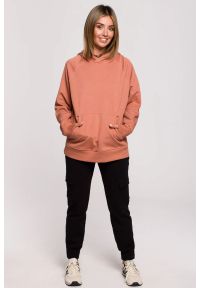 Sukienki.shop - Bluza z kapturem kangurek ceglasta bawełna premium. Okazja: na co dzień. Typ kołnierza: kaptur. Kolor: czerwony. Materiał: bawełna. Styl: casual #1