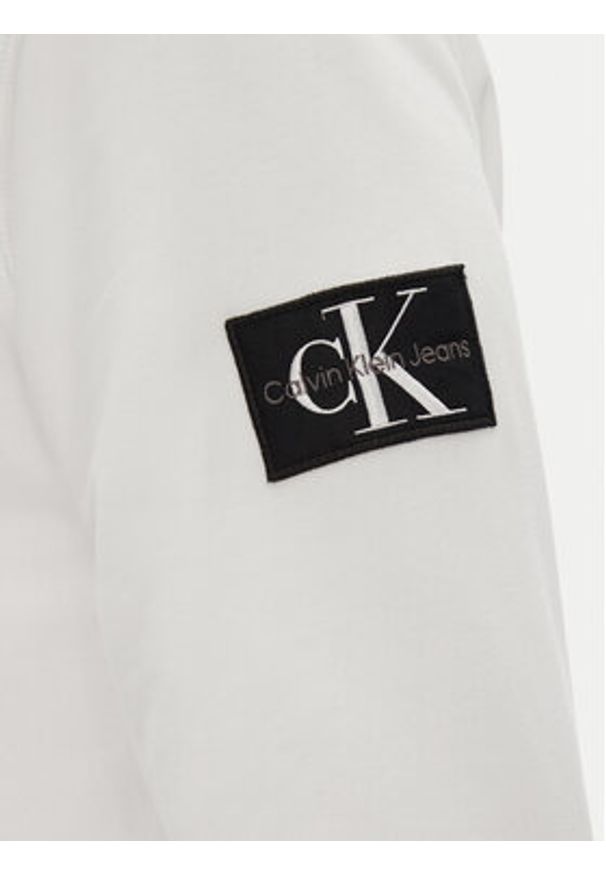Calvin Klein Jeans Bluza J30J323430 Biały Regular Fit. Kolor: biały. Materiał: bawełna