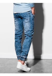 Ombre Clothing - Spodnie męskie jeansowe joggery P933 - jasnoniebieskie - M. Okazja: na co dzień. Kolor: niebieski. Materiał: jeans. Wzór: gładki. Styl: casual #3
