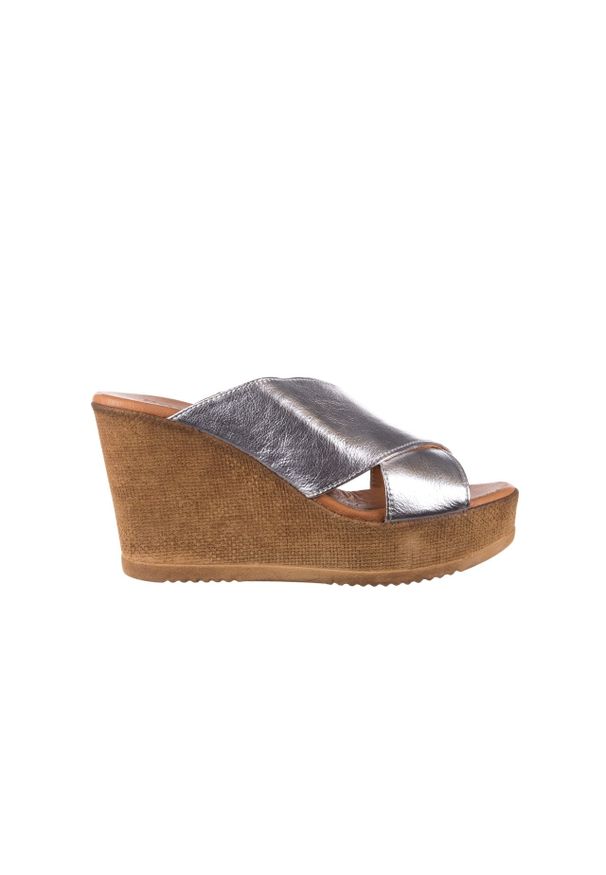 Koturny Bayla-179 9104 Srebrny, Skóra naturalna - 40. Kolor: srebrny. Materiał: skóra. Sezon: lato. Obcas: na koturnie