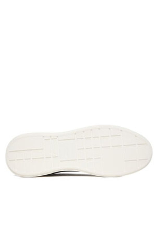 Calvin Klein Sneakersy Chunky Cupsole Laceup Clean Lth HM0HM02239 Czarny. Kolor: czarny. Materiał: skóra