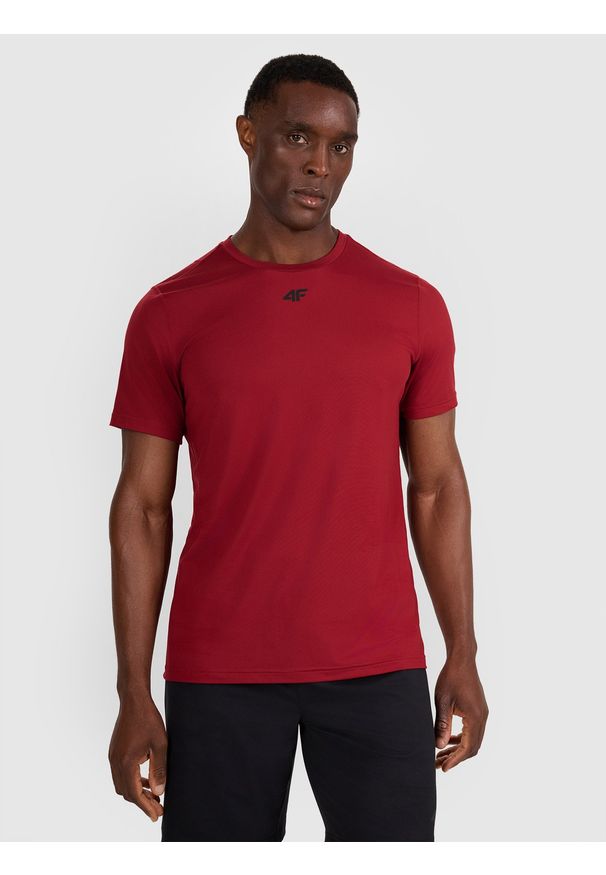 4f - 4F Koszulka treningowa szybkoschnąca męska - czerwona S. Kolor: czerwony. Materiał: włókno, syntetyk, materiał, elastan. Wzór: gładki, ze splotem. Sport: fitness