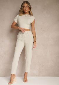 Renee - Jasnobeżowe Klasyczne Spodnie Regular Waist z Gumką w Pasie Tilomira. Okazja: na co dzień. Kolor: beżowy. Styl: klasyczny #4