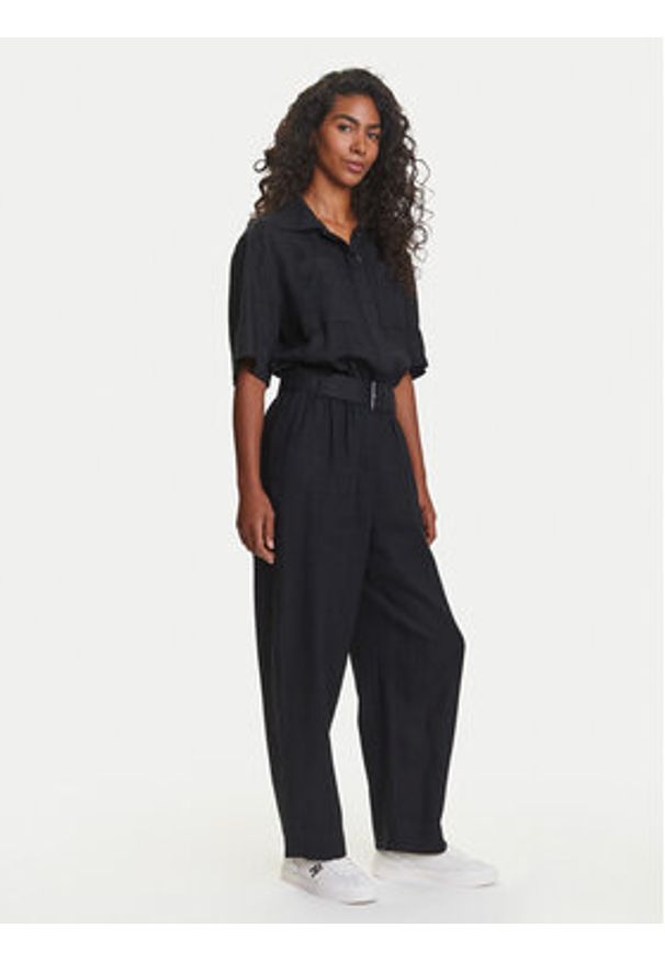 TOMMY HILFIGER - Tommy Hilfiger Kombinezon Ess WW0WW47168 Czarny Regular Fit. Kolor: czarny. Materiał: len