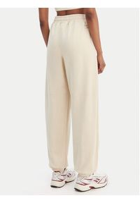 Reebok Spodnie dresowe Reebok x Ewa Chodakowska Ada RK25621CCW Beżowy Relaxed Fit. Kolor: beżowy. Materiał: syntetyk #2