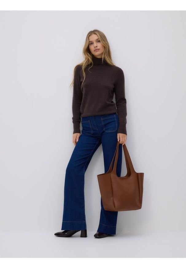 Reserved - Torebka shopper - brązowy. Kolor: brązowy. Materiał: skórzane
