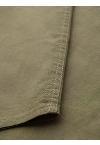Ombre Clothing - Męska koszula z bawełny i lnu z krótkim rękawem i kieszonką – oliwkowa V6 - Rozmiar: XXL. Kolor: oliwkowy. Materiał: len, bawełna. Długość rękawa: krótki rękaw. Długość: krótkie. Sezon: lato #4