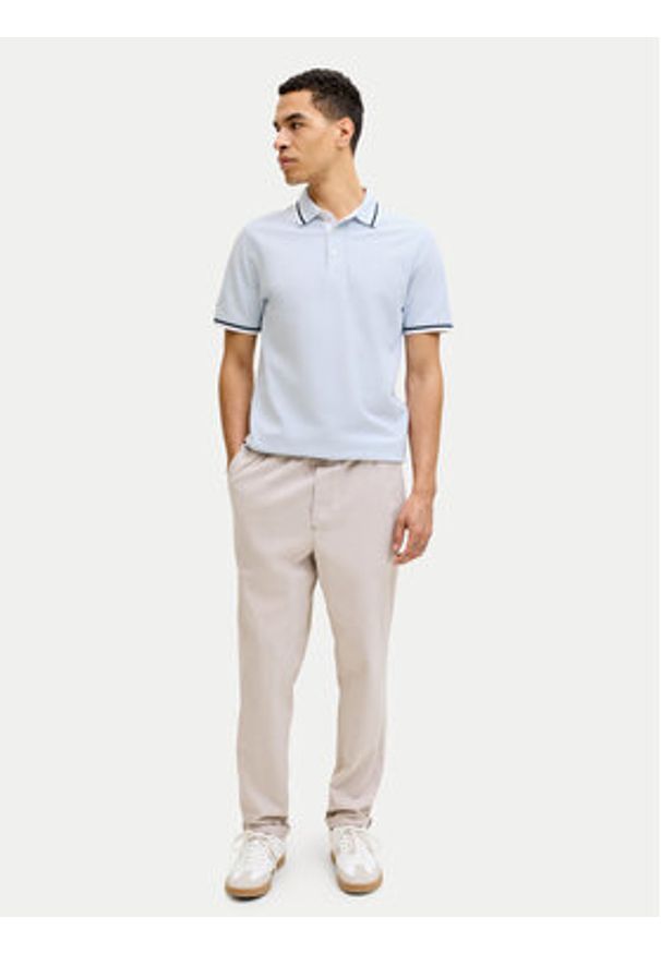 Jack & Jones Polo Paulos 12136668 Niebieski jasny Regular Fit. Typ kołnierza: polo. Kolor: niebieski. Materiał: bawełna