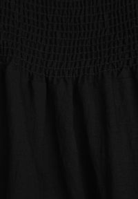 Renee - Czarna Sukienka z Wiskozy o Rozkloszowanym Kroju z Bufiastymi Rękawkami Rosena. Kolor: czarny. Materiał: wiskoza. Długość rękawa: krótki rękaw. Sezon: lato. Typ sukienki: rozkloszowane. Długość: maxi #4