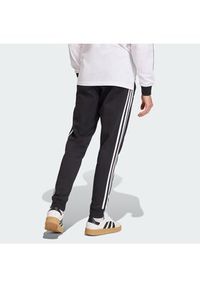 Adidas - adidas Spodnie dresowe 3-Stripes KE3562 Czarny Slim Fit. Kolor: czarny. Materiał: bawełna #2
