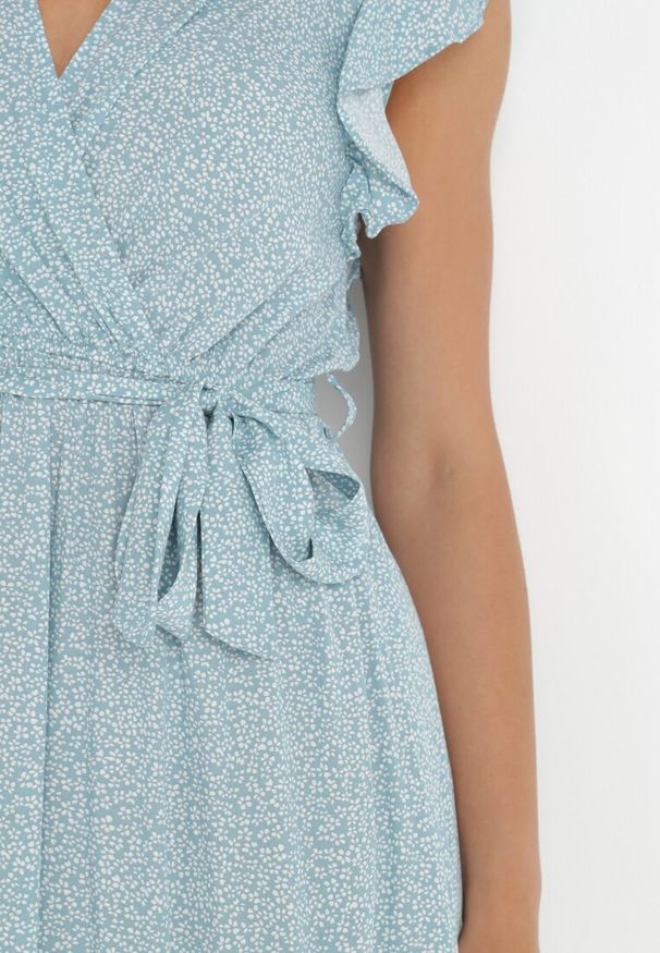 Born2be - Miętowa Sukienka z Paskiem Rartho. Typ kołnierza: kołnierz z falbankami. Kolor: miętowy. Materiał: materiał, wiskoza. Wzór: kwiaty, nadruk. Typ sukienki: rozkloszowane, kopertowe. Długość: mini