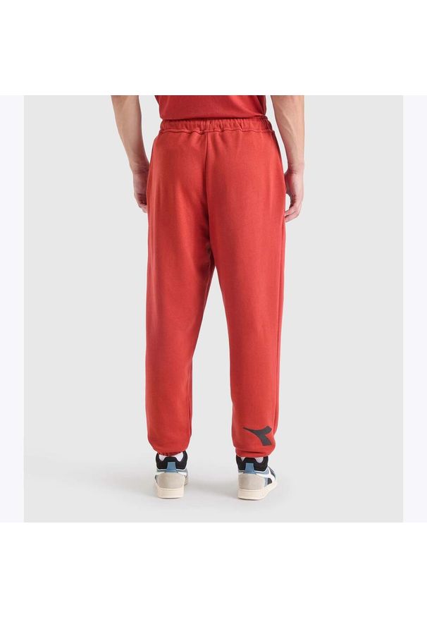 Diadora - Spodnie DIADORA PANT MANIFESTO. Kolor: czerwony