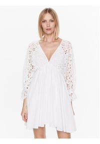 Iconique Sukienka letnia IC23 019 Biały Regular Fit. Kolor: biały. Materiał: bawełna. Sezon: lato #1