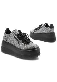 CheBello - Sneakersy damskie Chebello, skórzane na grubej podeszwie z ozdobą sznurowane z okrągłym noskiem, czarno-srebrne, 4658-531-000-PSK-S332. Nosek buta: okrągły. Zapięcie: sznurówki. Kolor: czarny. Materiał: skóra. Szerokość cholewki: normalna. Wzór: aplikacja. Obcas: na platformie. Styl: elegancki, sportowy #7