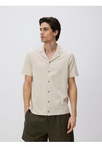 Reserved - Sweter z krótkim rękawem - beżowy. Kolor: beżowy. Materiał: bawełna, len. Długość rękawa: krótki rękaw. Długość: krótkie #1