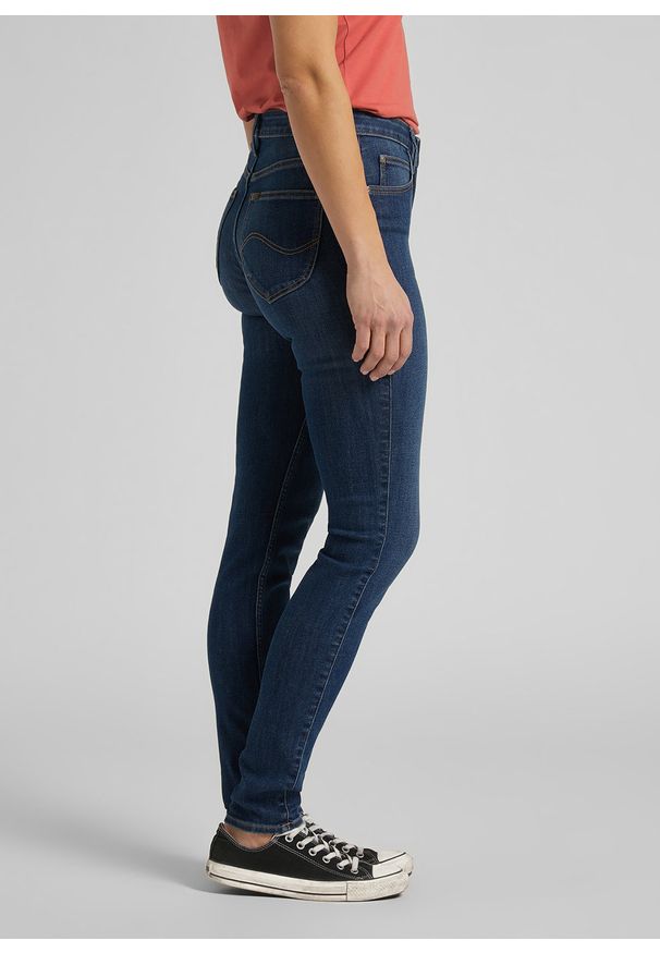Lee - DAMSKIE SPODNIE JEANSOWE LEE Scarlett High MID USED L626SIVE 112114390