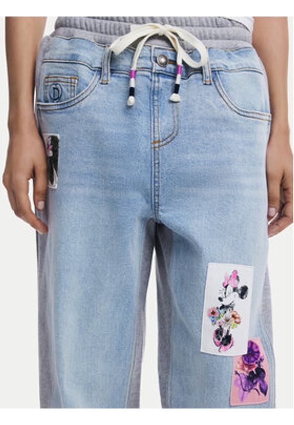 Desigual Jeansy Mnnie 25SWDD72 Niebieski Loose Fit. Kolor: niebieski