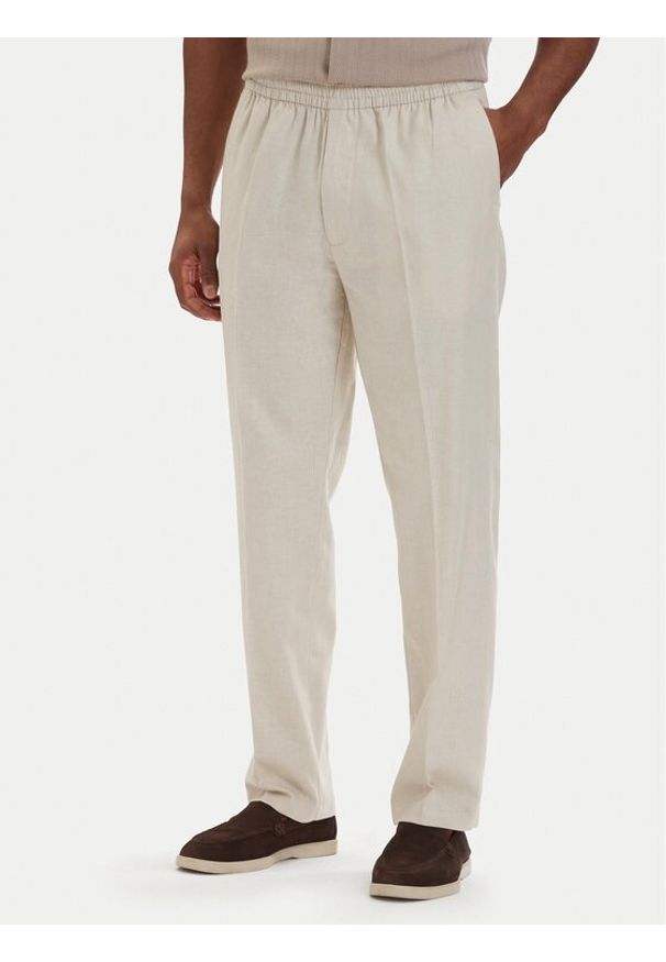 Calvin Klein Spodnie materiałowe LV04LF619G Beżowy jasny Straight Fit. Kolor: beżowy. Materiał: len, bawełna