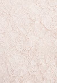 Renee - Różowa Bluzka z Koronki Ozdobiona Rozkloszowanymi Rękawami i Falbanką na Dole Sanovia. Okazja: na co dzień. Kolor: różowy. Materiał: koronka. Wzór: aplikacja, koronka. Styl: casual, elegancki #8