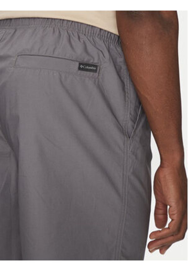 columbia - Columbia Szorty sportowe Washed Out™ Easy Short 2119671 Szary Regular Fit. Kolor: szary. Materiał: bawełna