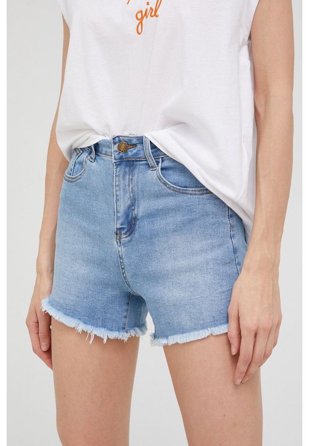 Answear Lab szorty jeansowe damskie gładkie high waist. Stan: podwyższony. Kolor: niebieski. Materiał: jeans. Wzór: gładki. Styl: wakacyjny