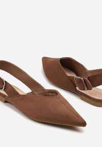 Renee - Jasnobrązowe Sandały Vices Typu Slingback z Wkładką ze Skóry Naturalnej Rallora. Okazja: na co dzień, na spacer. Zapięcie: sprzączka. Kolor: brązowy. Materiał: skóra. Wzór: nadruk. Obcas: na obcasie. Styl: elegancki, casual. Wysokość obcasa: średni #6