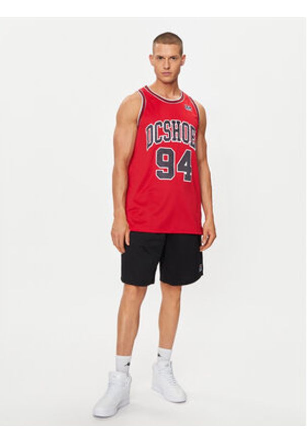 DC Tank top Shy Town Jersey ADYKT03230 Czerwony Regular Fit. Kolor: czerwony. Materiał: syntetyk