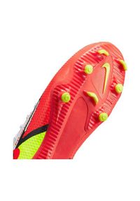 Buty piłkarskie Nike Phantom GT2 Academy Df Mg Jr DC0813-167 wielokolorowe białe. Kolor: wielokolorowy. Materiał: materiał, syntetyk. Szerokość cholewki: normalna. Sezon: jesień. Sport: piłka nożna