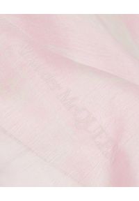 Alexander McQueen - ALEXANDER MCQUEEN - Różowy szal z jedwabiu. Kolor: różowy, wielokolorowy, fioletowy. Materiał: jedwab. Wzór: aplikacja, nadruk #3